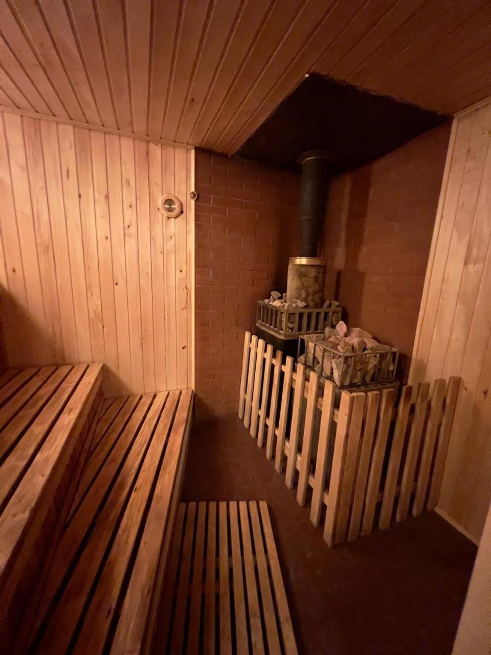 Hotel Спортохота à Tcherkassy Extérieur photo