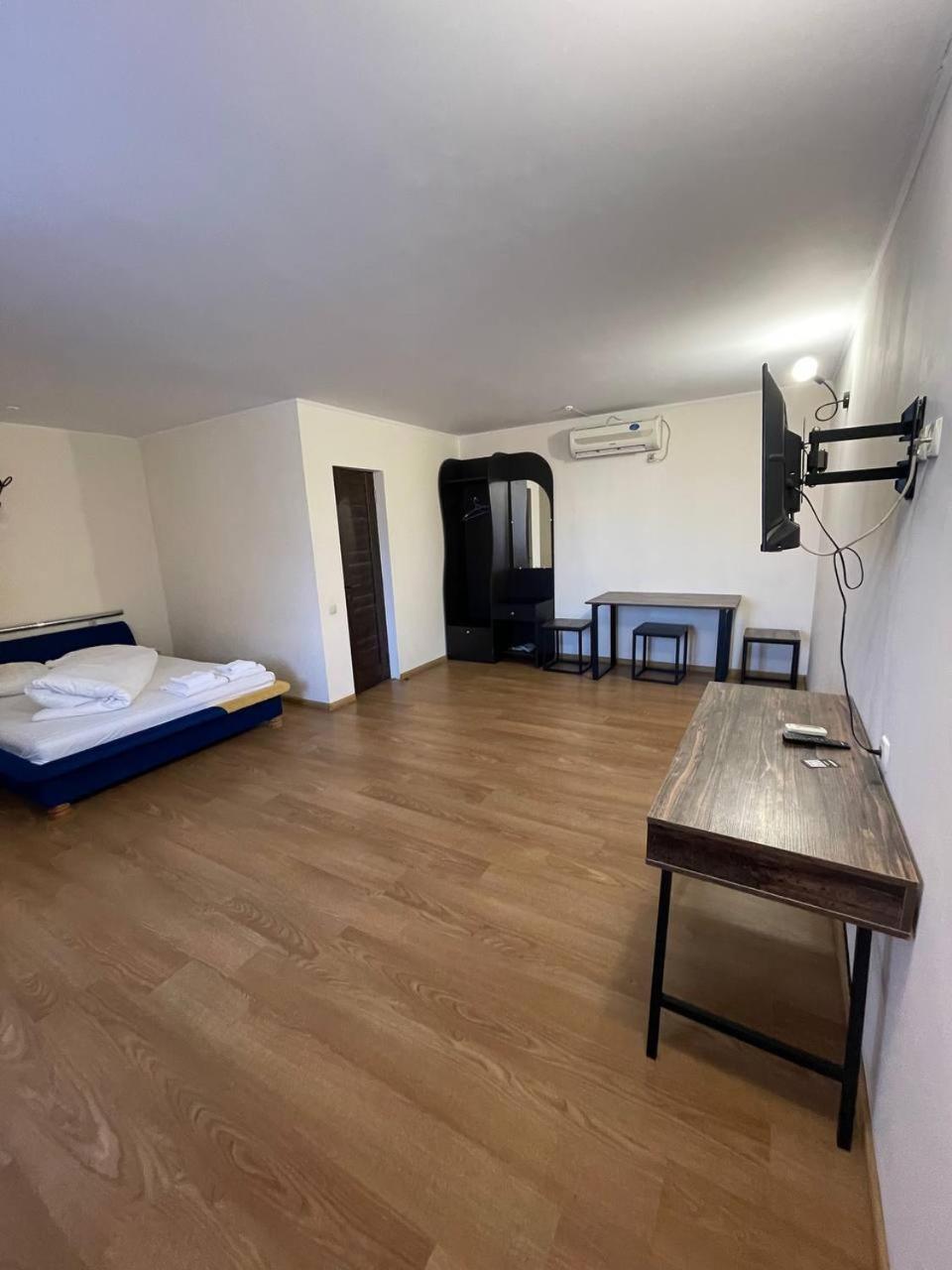 Hotel Спортохота à Tcherkassy Extérieur photo